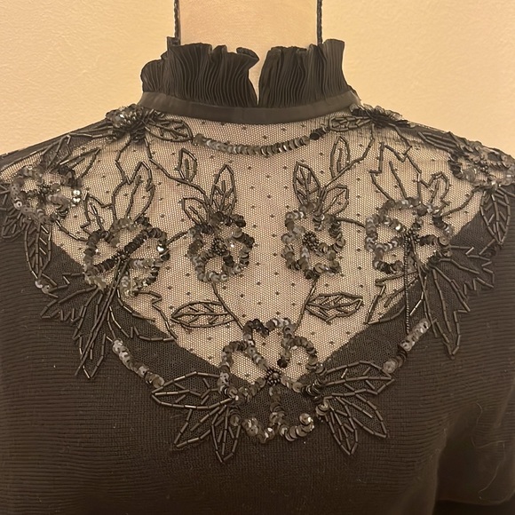 Miranda Holland Sweater - Picture 2 of 7